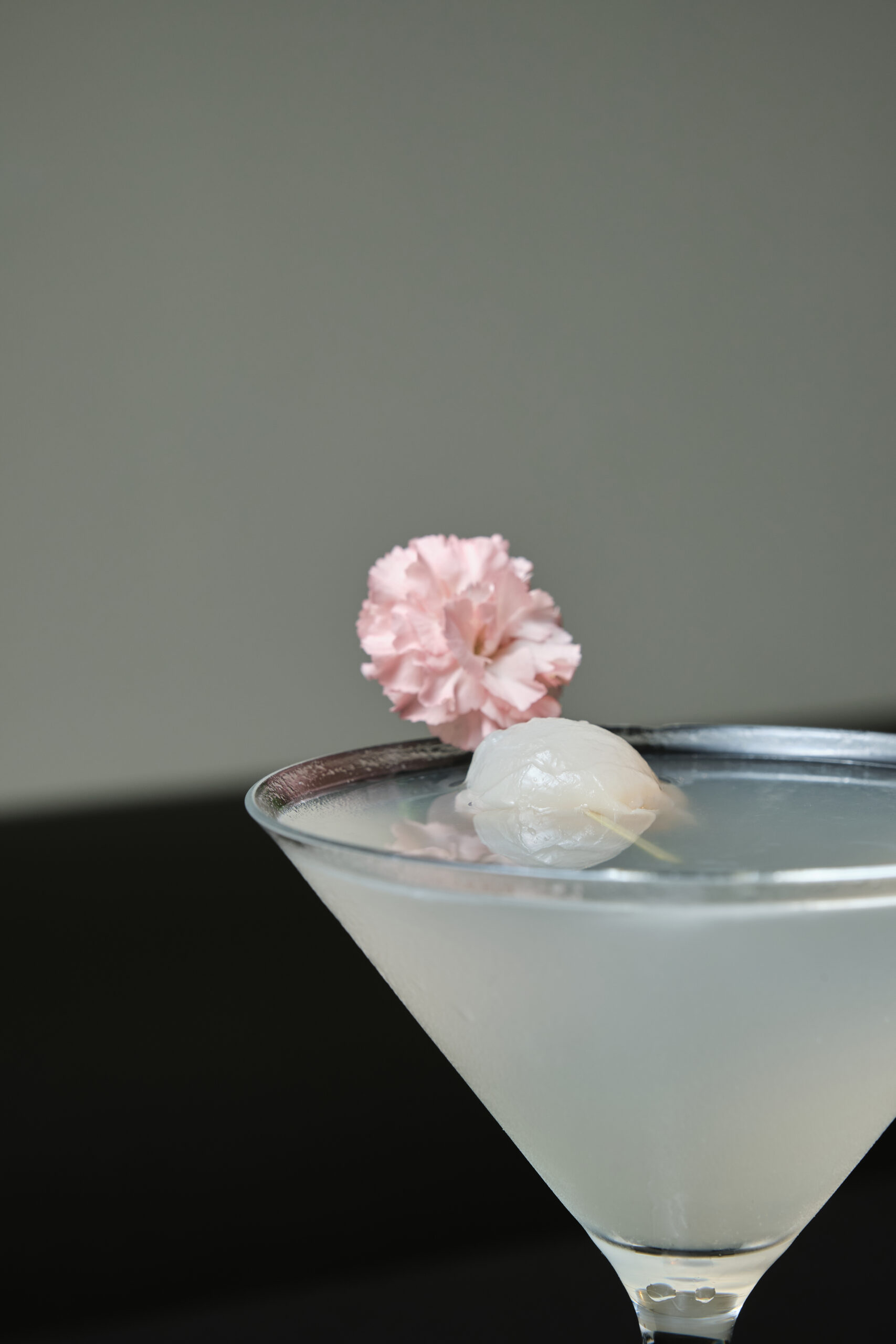 cocktail litchi martini